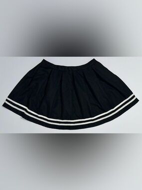 Hot Topic Pleated Mini Skater Skirt